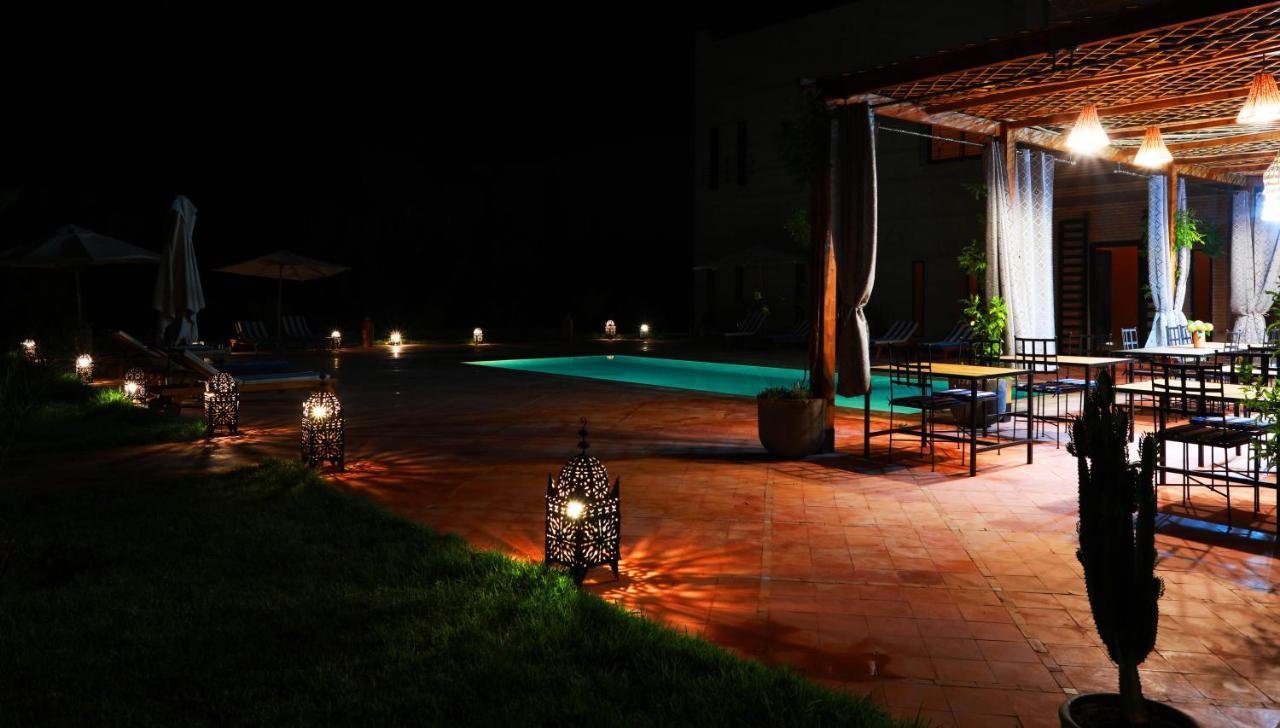 Le Petit Chateau Des Anges Ouled Bouzid エクステリア 写真