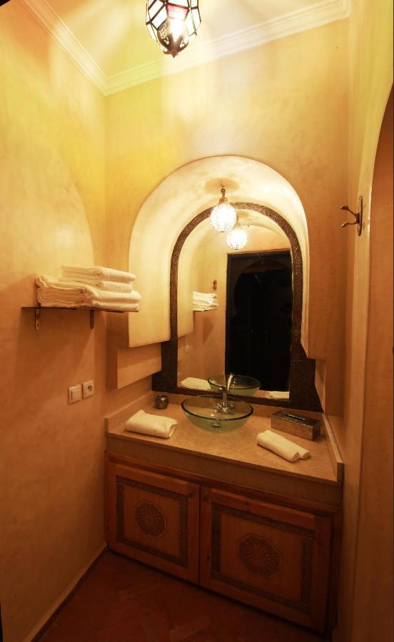 Le Petit Chateau Des Anges Ouled Bouzid エクステリア 写真