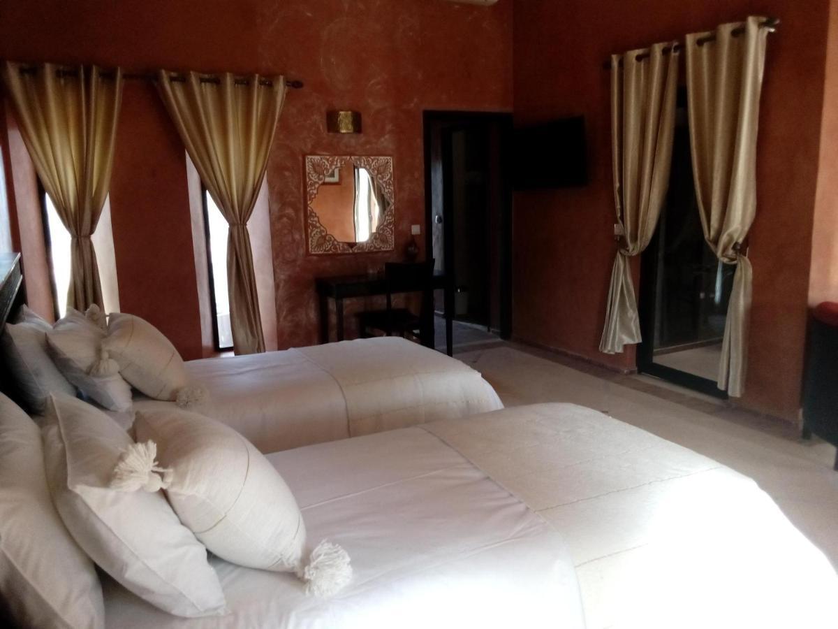 Le Petit Chateau Des Anges Ouled Bouzid エクステリア 写真