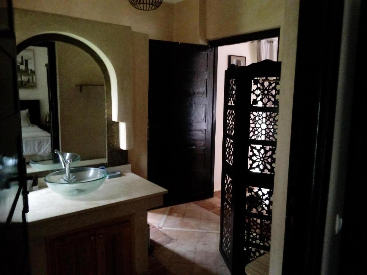 Le Petit Chateau Des Anges Ouled Bouzid エクステリア 写真